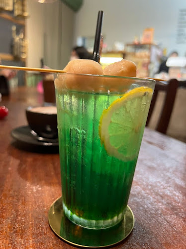 Alexandria's coffee & dining