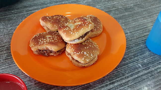 71, Jln Padungan, 93100 Kuching, Sarawak