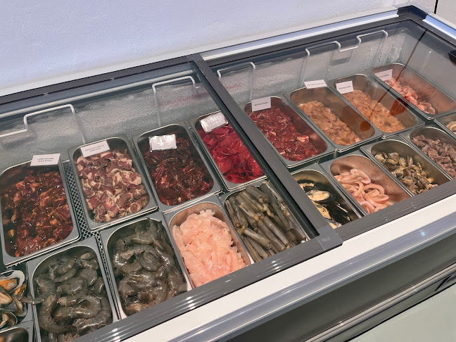 Happy Steamboat & Grill - Gastronomi dan perhotelan