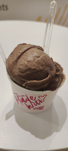 1 Utama Shopping Centre, Lot SK102, Second Floor, Lebuh Bandar Utama, Bandar Utama, 47800 Petaling Jaya, Selangor