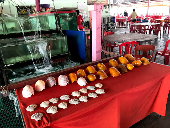 Qun Hua Kuala Selangor Seafood Restaurant