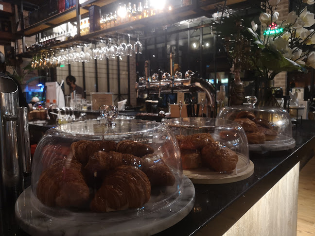 Rewine Bistro & Dine