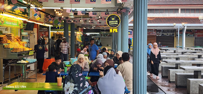 Kompleks Makanan Medan Renong Padang Kota Lama - Gastronomi dan perhotelan