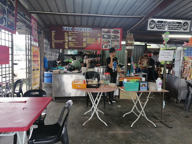 Fidi Corner - Gastronomi dan perhotelan