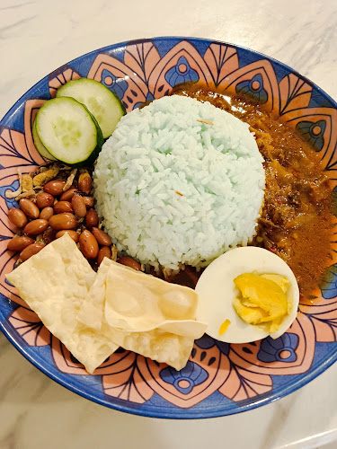 YC Vege Life Vegetarian Cafe - Gastronomi dan perhotelan