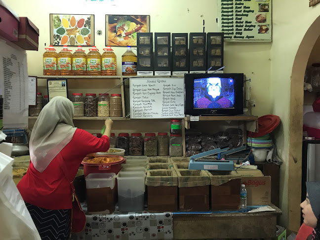 Comentarii opinii despre Cik Aishah Kedai Rempah