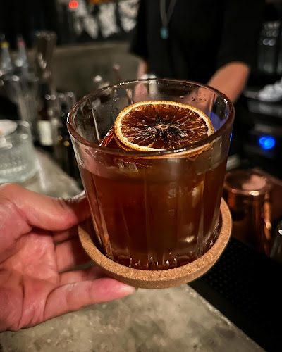 Opinii despre Cocktails & Shots în George Town - Gastronomi dan perhotelan