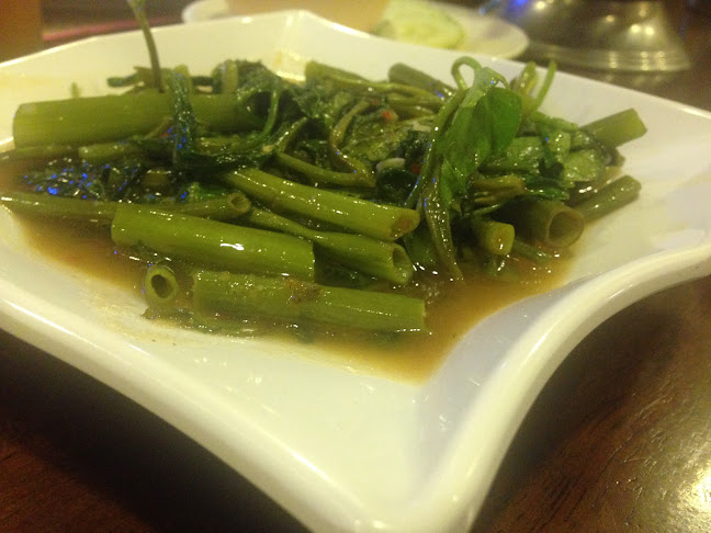 Restoran D' Lala Seafood - Gastronomi dan perhotelan