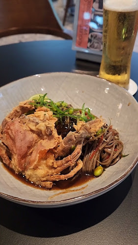 V88 Cafe & Bar Starhill - Gastronomi dan perhotelan