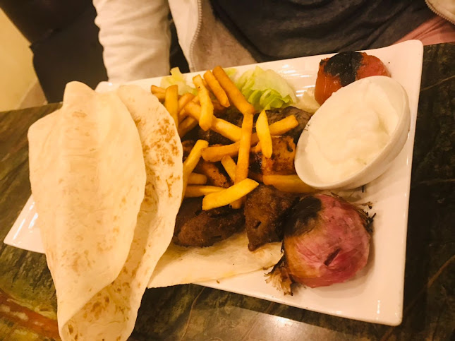 Comentarii opinii despre The Castle Restaurant