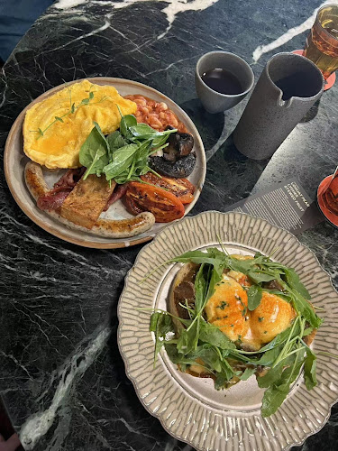 Common Man Coffee Roasters - Kuala Lumpur - Kuala Lumpur