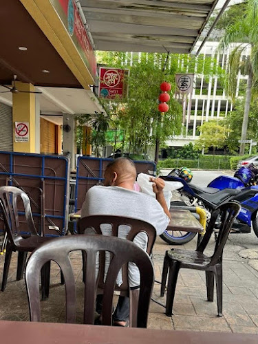 Opinii despre Restoran Periuk Belanga în Petaling Jaya - Gastronomi dan perhotelan