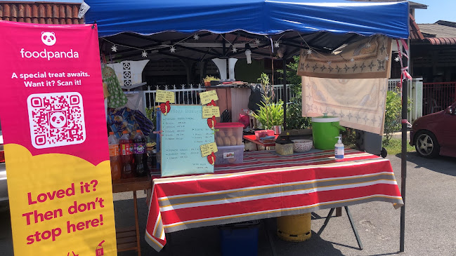 The Burger & Char Kuey Tiaw