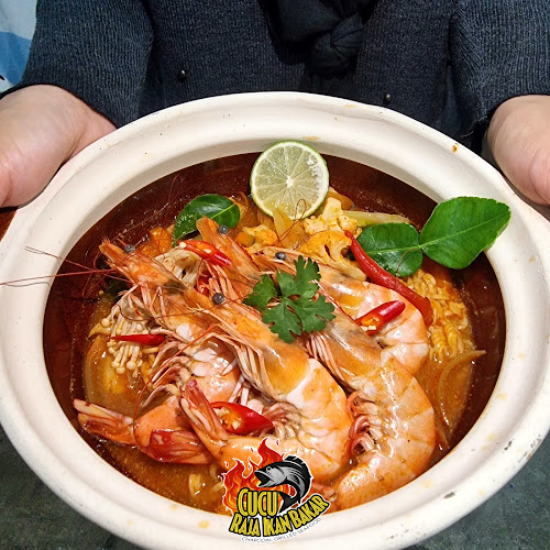 Cucu Raja Ikan Bakar