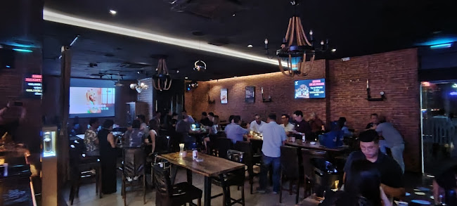 Comentarii opinii despre V Lounge Whisky Bar