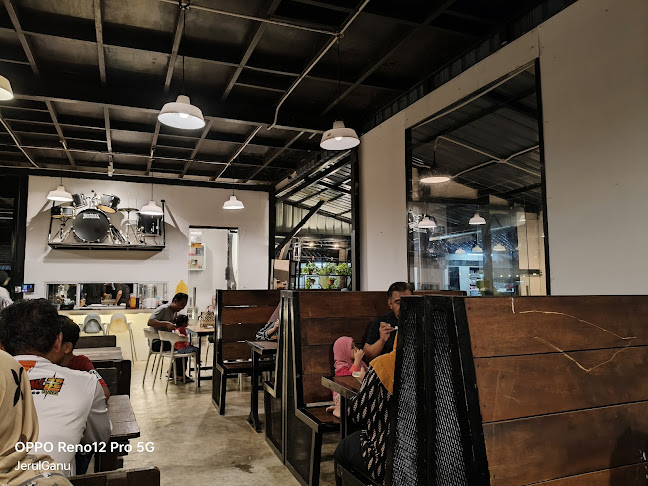 Kiosk 1,2,3 & 4,Tmn Awam Batu Buruk, 20400 Kuala Terengganu, Terengganu