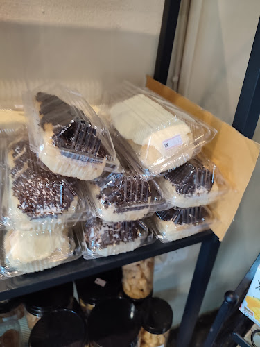 1, Jalan Omar, Kampung Pegawai, 83000 Batu Pahat, Johor Darul Ta'zim