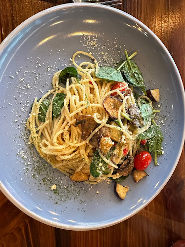 Opinii despre Flower Girl Coffee - Sunway Geo în Petaling Jaya - Gastronomi dan perhotelan