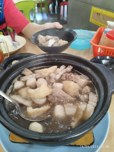 Kungfu Bak Kut Teh - Gastronomi dan perhotelan
