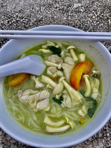 Opinii despre Kompleks Makanan Medan Renong Padang Kota Lama în George Town - Gastronomi dan perhotelan