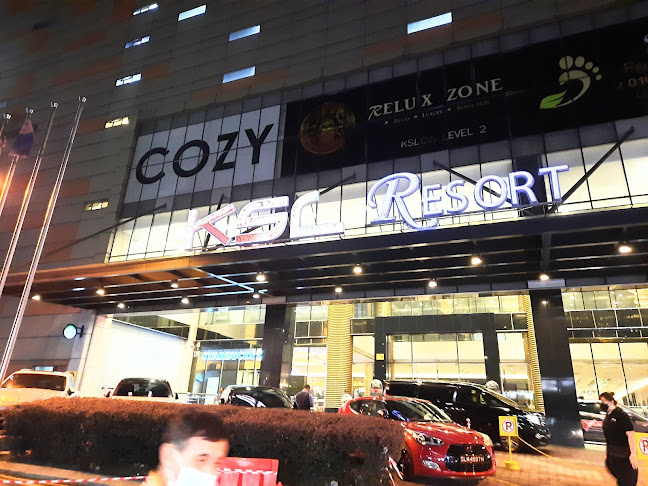 Pasar Malam (Isnin) KSL Jalan Seladang