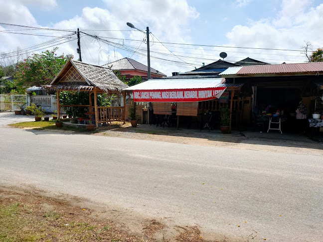 Roszita Nasi Berlauk - Gastronomi dan perhotelan