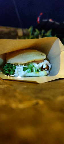 No 38 Kampung Tabuan Dayak Burger Stations - Kuching