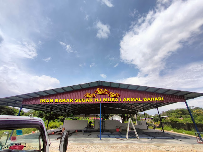 Ikan Bakar Segar Hj Musa / Akmal Bahari - Gastronomi dan perhotelan