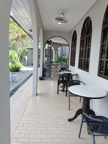 Luodong - Gastronomi dan perhotelan