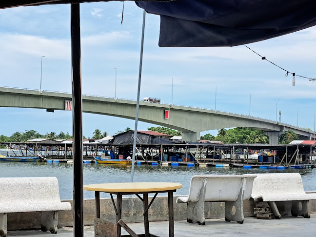 Kedai Makanan Laut Kuala Kurau Sunset Seafood