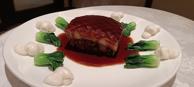 Shanghai Restaurant - Gastronomi dan perhotelan