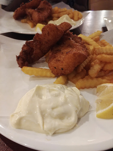 Comentarii opinii despre Teduhan Senja Cafe Sdn.Bhd