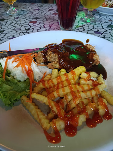 Opinii despre Happy Owl Cafe în Ipoh - Gastronomi dan perhotelan