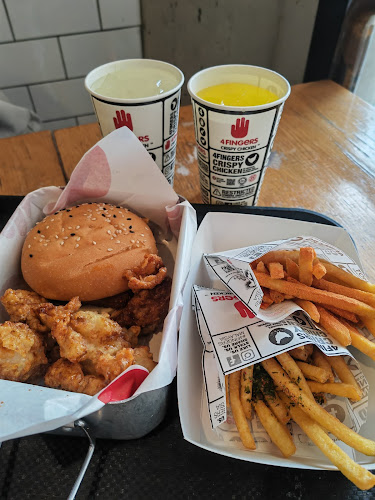 Opinii despre 4Fingers Crispy Chicken Gurney Paragon în George Town - Gastronomi dan perhotelan