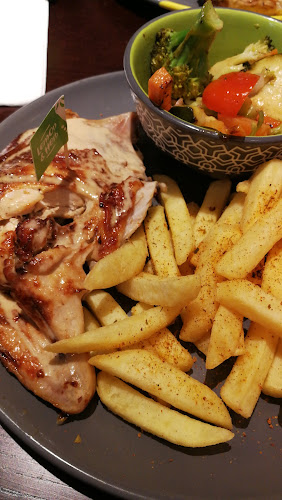 Nando's Aman Central