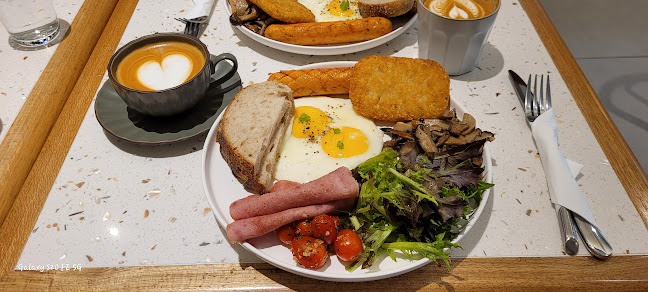 Cafe Bandit - Gastronomi dan perhotelan