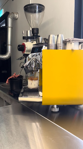 Comentarii opinii despre Toothless Coffee