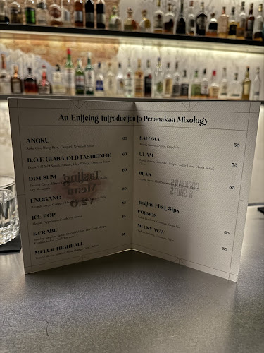 Cocktails & Shots - Gastronomi dan perhotelan