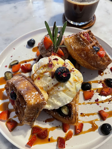 Opinii despre Blackstone Bakery Cafe (Jalan Stesen 1) în Klang - Gastronomi dan perhotelan