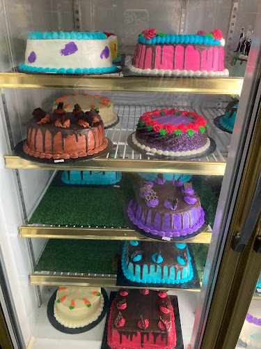 Roti Segar And Cafe - Gastronomi dan perhotelan