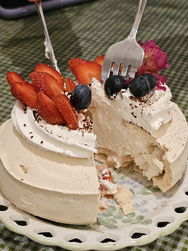 CRUMBSANDMINT - Shah Alam