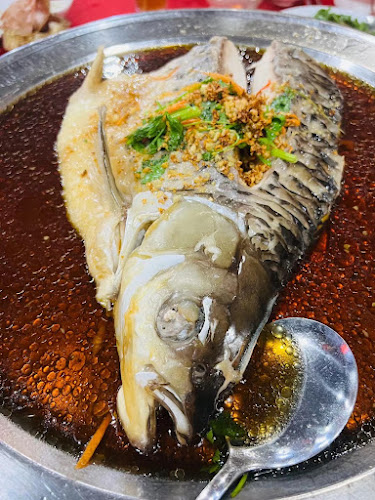 Restoran Makanan Laut Bulatan B5 - Gastronomi dan perhotelan