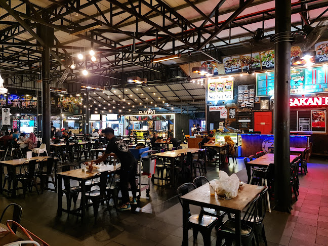 Lepak Luu Food Court