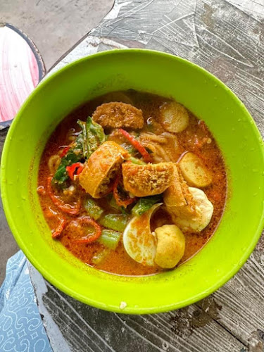 Opinii despre LAKSA Bungkus Dapur Fitri (TAKSUB HAM Corner(9W2KXA)) în Sungai Petani - Gastronomi dan perhotelan