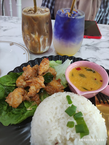 Opinii despre Pretty Puff Cafe în Jerantut - Gastronomi dan perhotelan