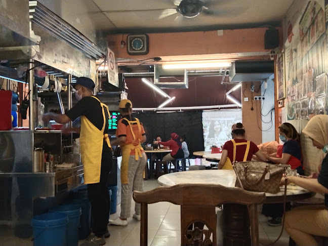 Ee Ji Ban Chicken Rice Ball Halal Melaka - Melaka