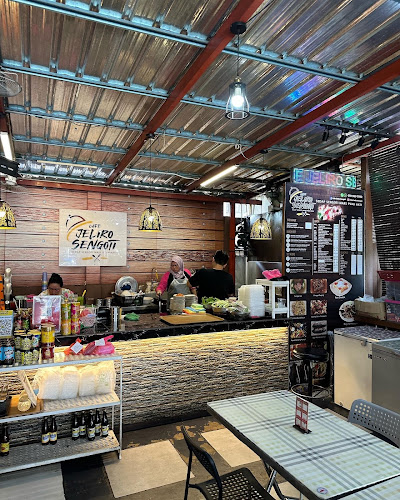 Cafe Jeliro Sengoti - Gastronomi dan perhotelan