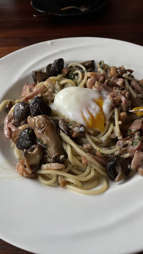 Branta&Geese Restaurant - Gastronomi dan perhotelan