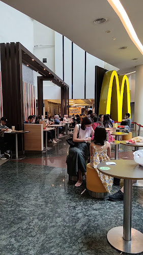 McDonald's - Mid Valley Megamall - Gastronomi dan perhotelan