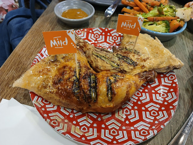 Nando's • 1 Utama - Gastronomi dan perhotelan